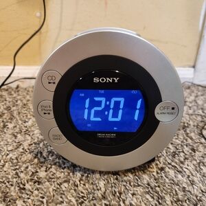 Sony Dream Machine Silver Clock Radio with Blue Display